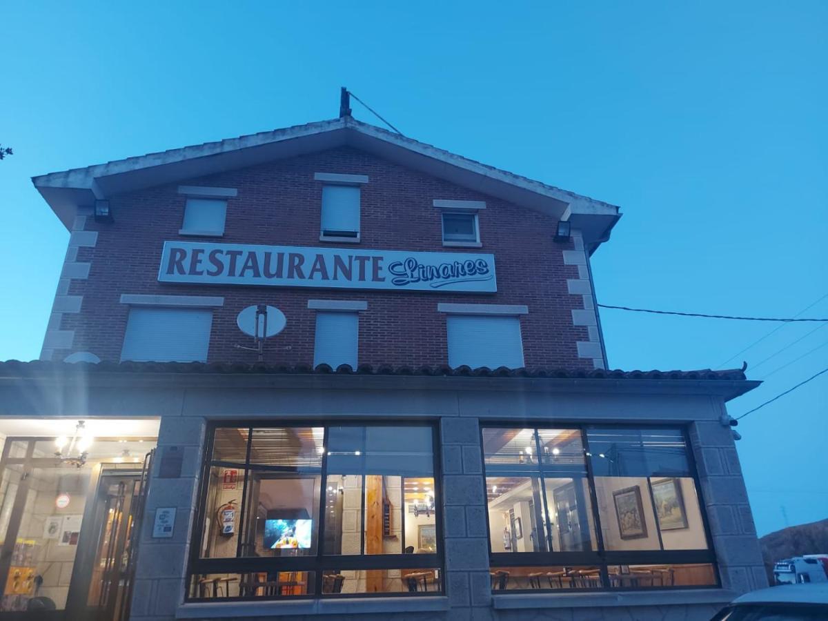 Hostal Linares Villanueva de Argaño Kültér fotó
